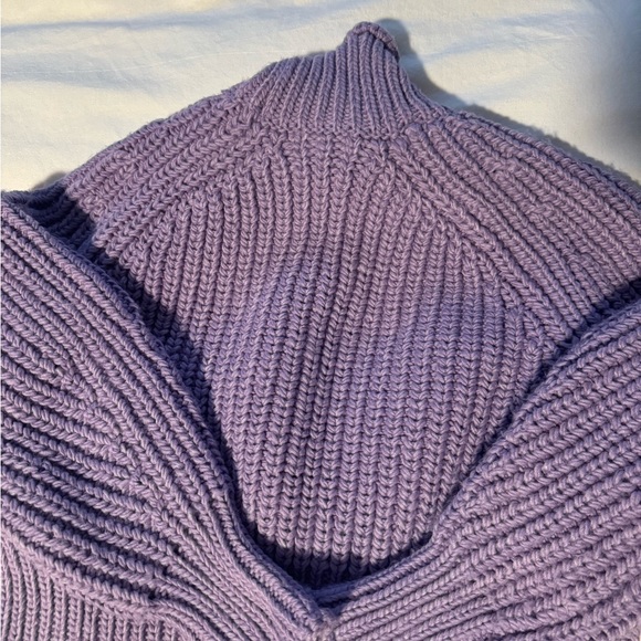 H&M lilac sweater size S - Picture 2 of 2